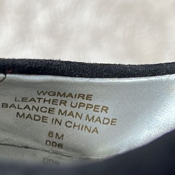 GUESS Suede Stiletto Heels with Silver Studs Black "WGMAIRE" Sz 6 - Picture 7 of 7